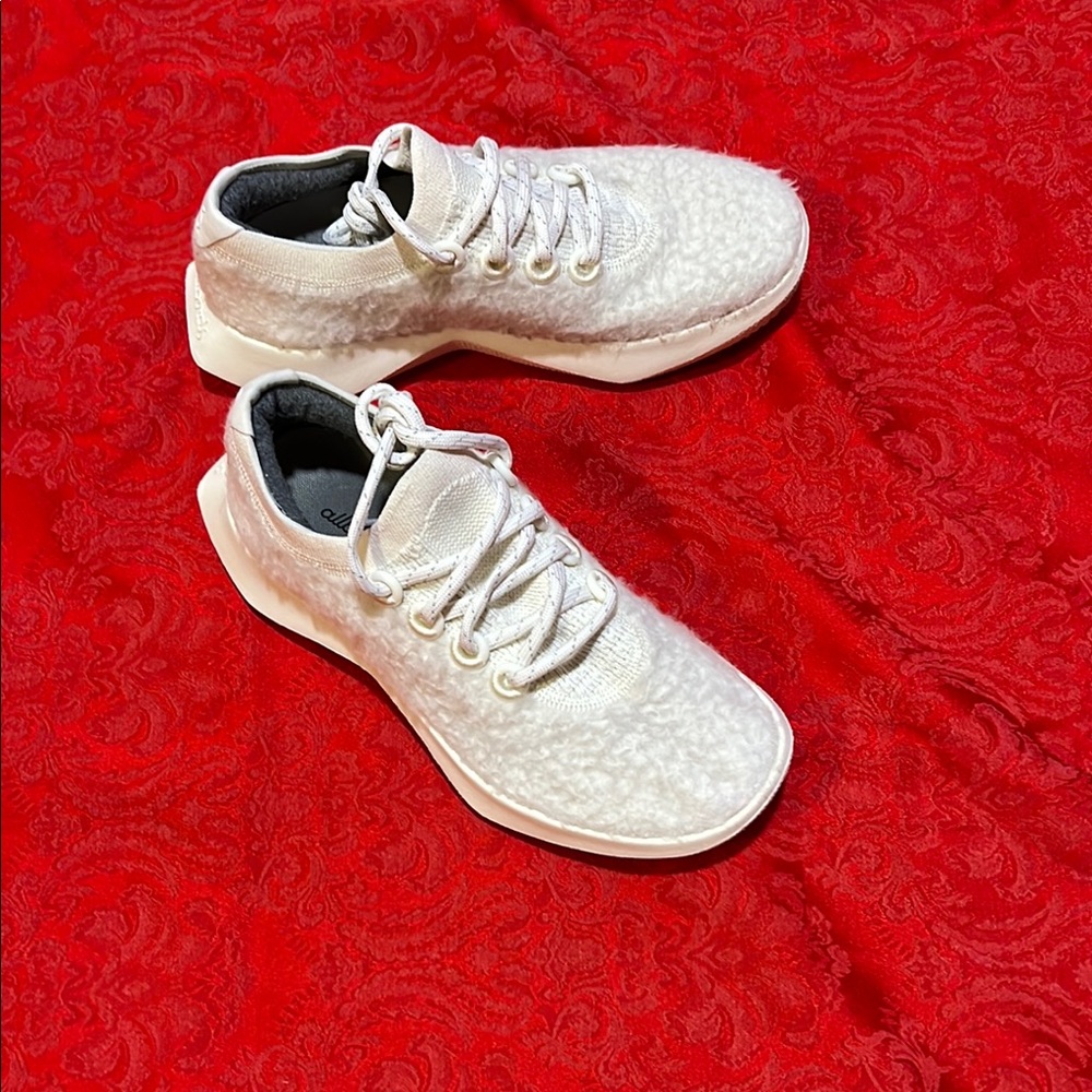 Allbirds Wool Dasher Fluff Women’s 8.5 White Cream Wool Sneakers Cloud Texture